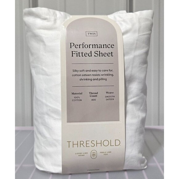 Threshold Twin Size 100% Cotton Sateen Classic White Fitted Sheet Fits Up to 18" - Picture 1 of 6
